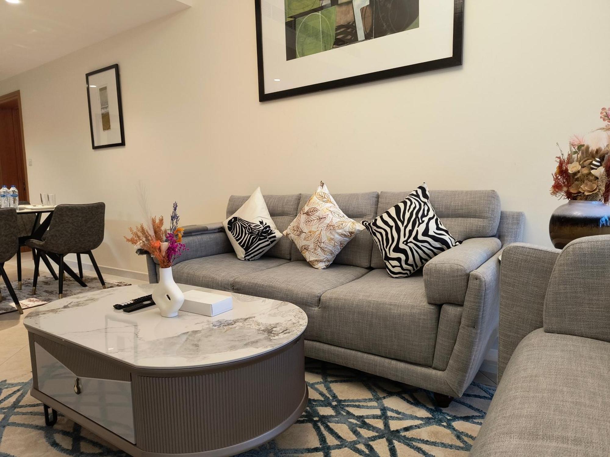 Trinity Holiday Homes - Sheikh Zayed Road Near To Financial Center Metro Station Dubai Bagian luar foto